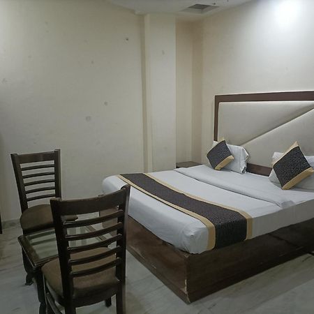 Hotel Ringer 뉴델리 외부 사진